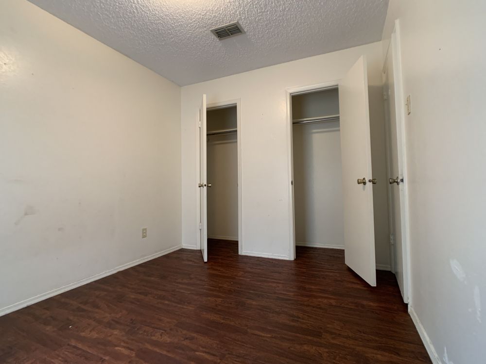 View RE/MAX Advanced Real Estate Buffalo TX's Homes for Sale RE/MAX